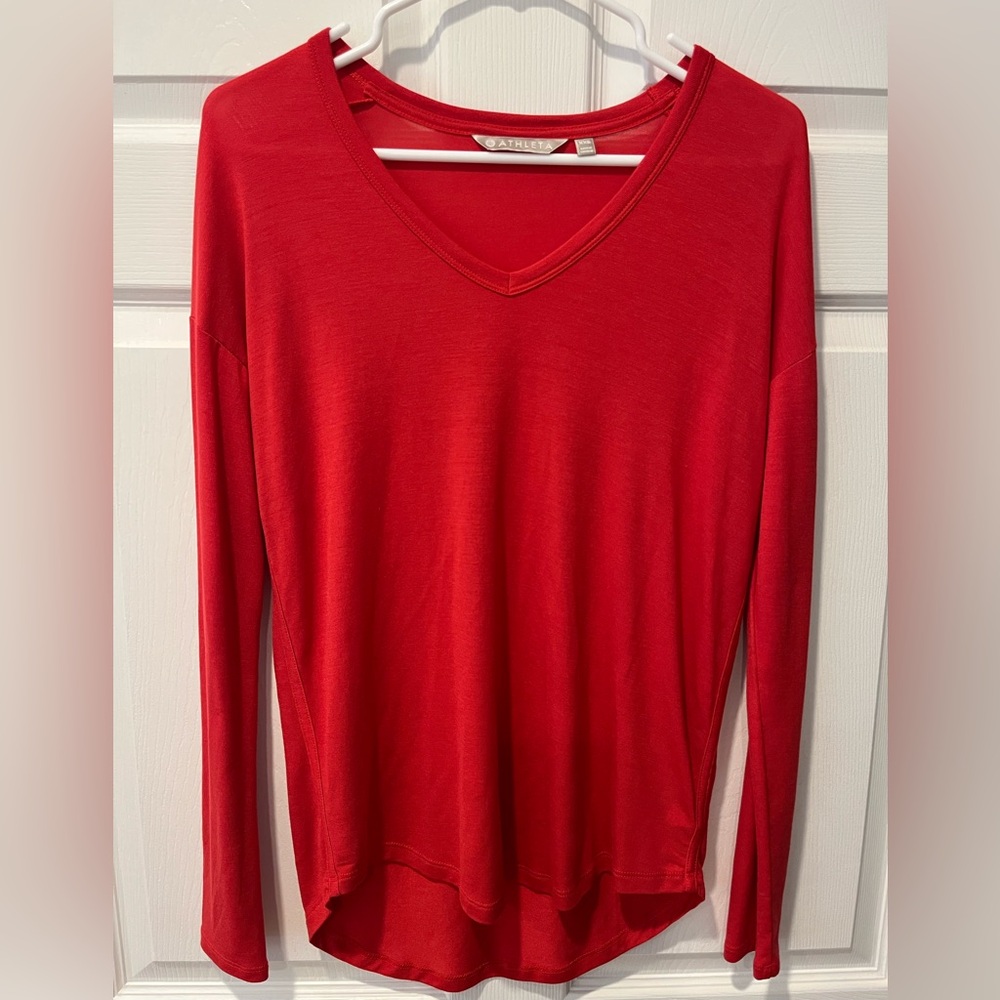 Athleta Red V-Neck Long Sleeve Blouse